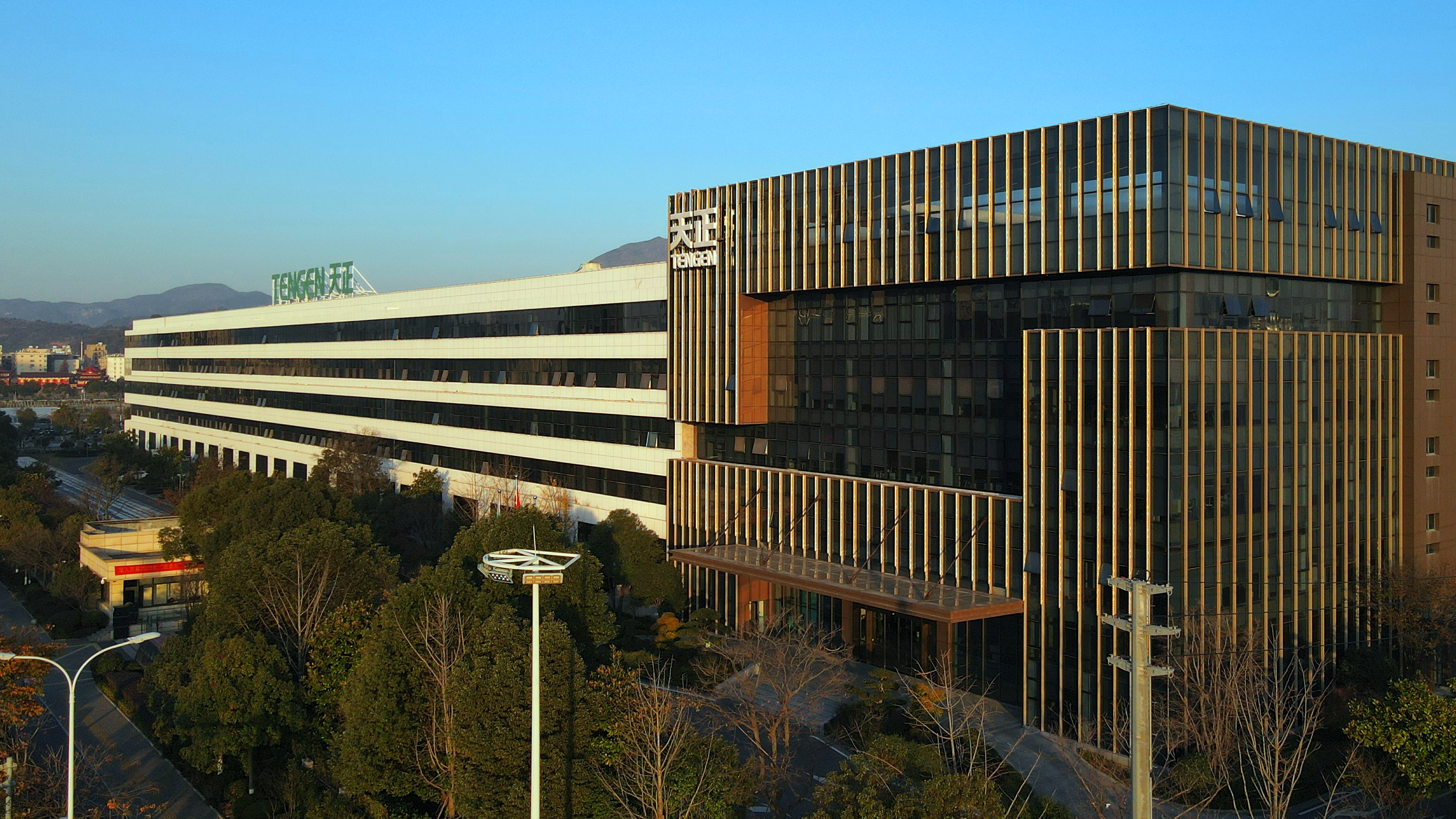 位列榜首！九游会获评“最美工厂”荣誉